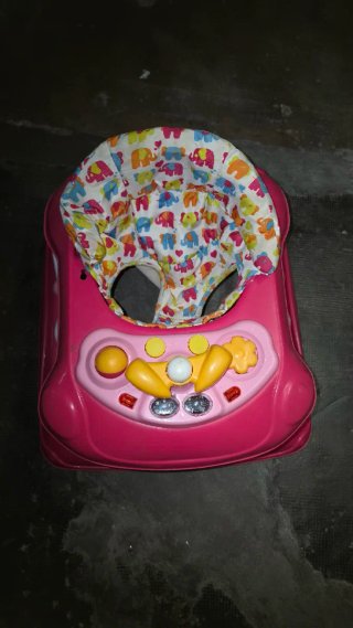 Andador para bebé rosa