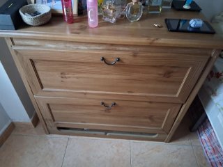 Cómoda de madera Ikea,88/80/45