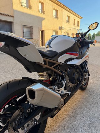 BMW S1000RR Deportiva