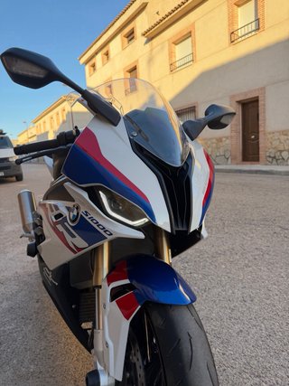 BMW S1000RR Deportiva