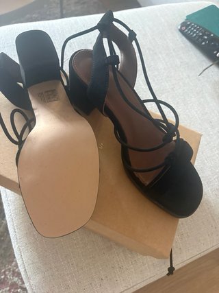 Sandalias Alhohas Negras Atadas