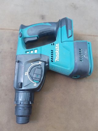 Makita DHR 242