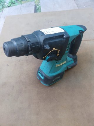 Makita DHR 242