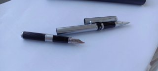 Set Pluma y Bolígrafo DKT Basic Estuche