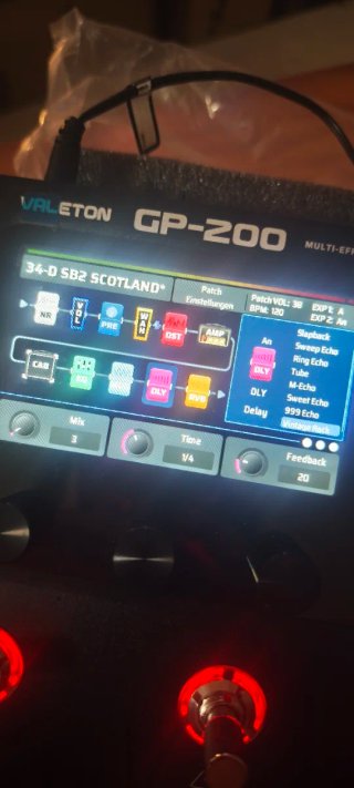 Pedalera multieffetti Valeton GP-200