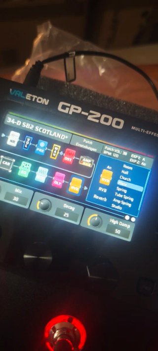 Pedalera multieffetti Valeton GP-200