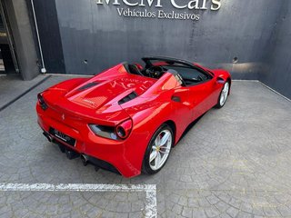 Ferrari 488 Spider cabrio 492 kW (670 CV)