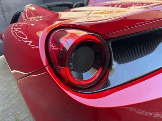 Ferrari 488 Spider cabrio 492 kW (670 CV)