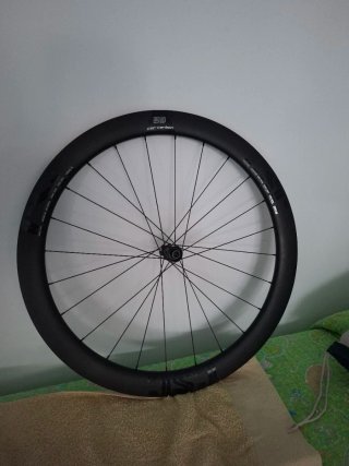 Ruedas Carbono Perfil 50 en stock