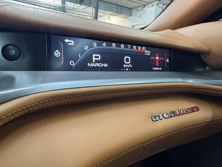 Ferrari GTC4 Lusso DCT 507 kW (690 CV)