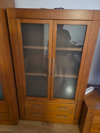 Mueble de comedor de madera
