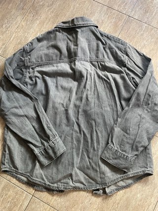 Sobrecamisa vaquera gris Zara mujer