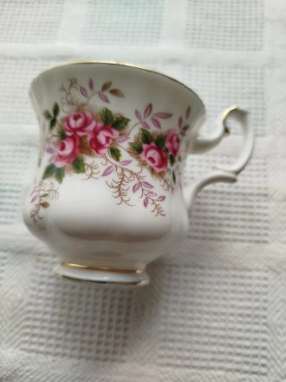 Trio de té porcelana rosas