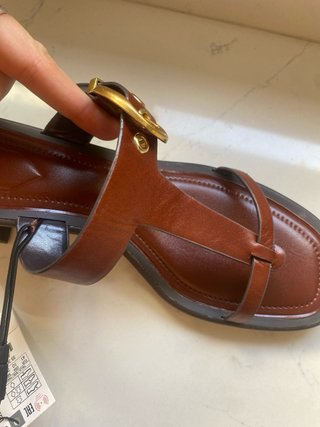 Sandalias Zara Piel Marrón Hebillas Talla 41