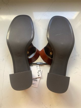Sandalias Zara Piel Marrón Hebillas Talla 41