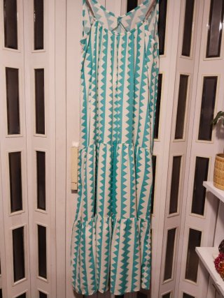 Vestido largo con estampado geométrico