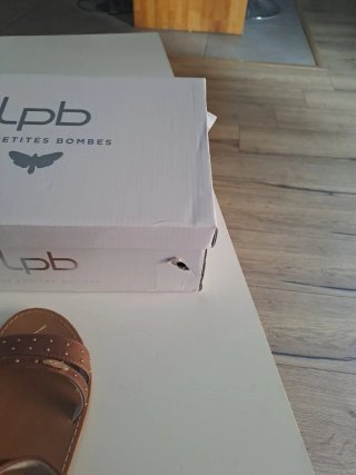Sandalias planas piel Les Petites Bombes