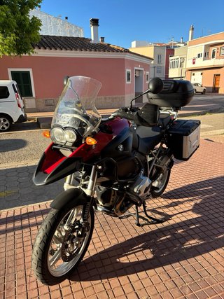 BMW R1200GS Adventure Roja y Negra