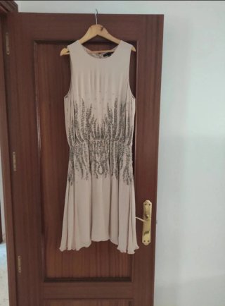 Vestido fiesta nude con pedrería