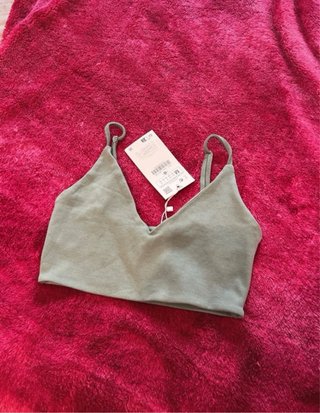 Top Zara verde militar