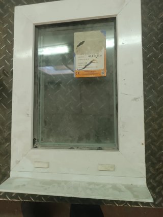 Ventana de aluminio con cristal