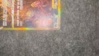 Carta Pokémon Giratina VSTAR 261/172 UR
