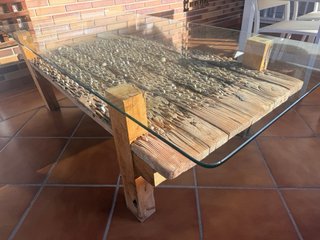 Mesa de Trilla artesanal madera y cristal: tratada