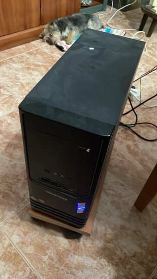 Ordenador de sobremesa con Altavoces Multimedia Ne