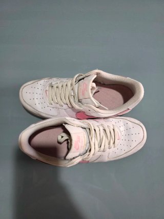 Nike Air Force 1 Talla 44 Rosa Blanco one