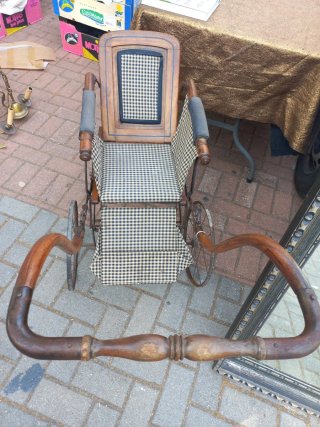 Carrito de bebé antiguo 1890-1900