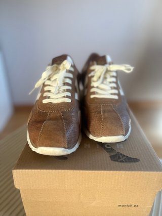 Zapatillas Munich Marrones Talla 43