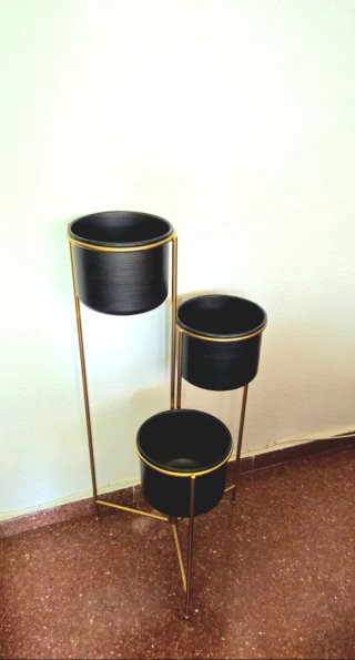 Macetero triple metálico dorado