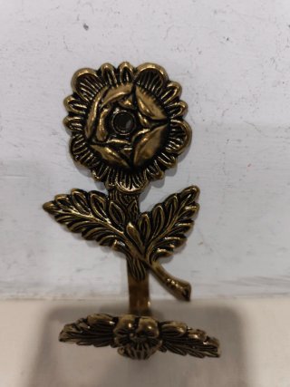 Antiguos Percheros Bronce Macizo Flor Flores