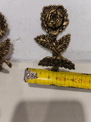Antiguos Percheros Bronce Macizo Flor Flores