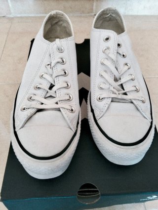 Converse Chuck Taylor Piel Blancas Talla 39