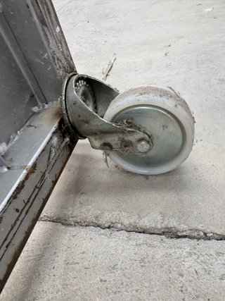 Carro de trabajo metálico