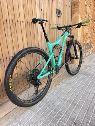 Bicicleta MTB Orbea Oiz M10 TR L 29 Carbono