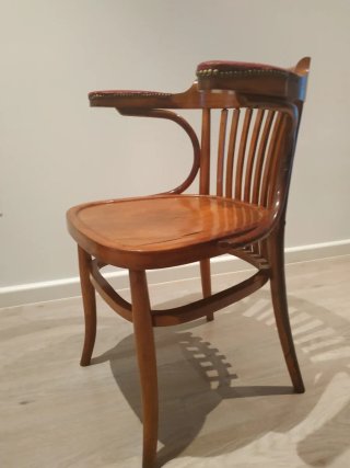 Silla antigua estilo Thonet madera