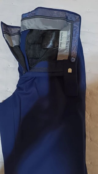 Traje Roberto Bassi Azul Talla 44