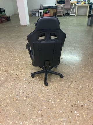 Sillón de oficina negro
