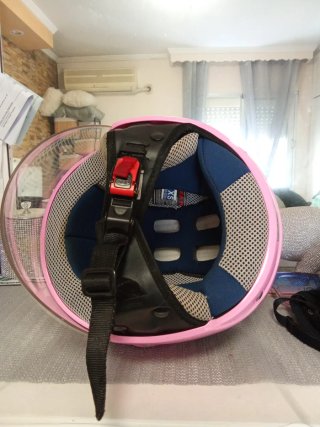 Casco de moto rosa JFM