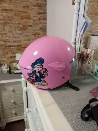 Casco de moto rosa JFM