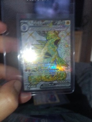 Carta Pokémon Tyranitar EX Shiny
