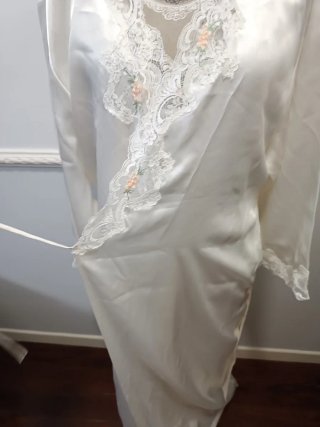 Conjunto Bata y Camisón Óscar de la Renta Talla G