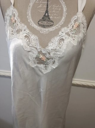 Conjunto Bata y Camisón Óscar de la Renta Talla G