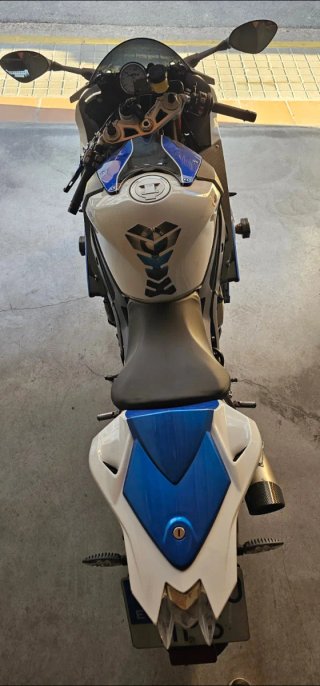 BMW HP4 Sportbike