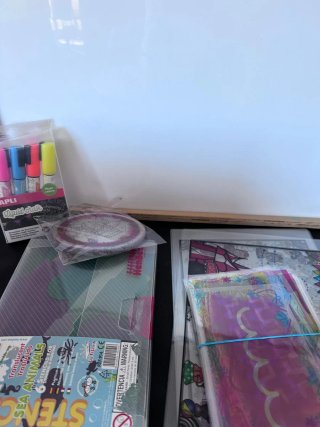 Mesa de luz infantil Montessori