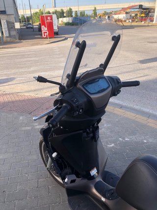 Piaggio Medley 125 2022 con caida