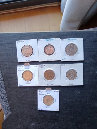 56 Monedas: 35 España + 21 Extranjeras plata escuc