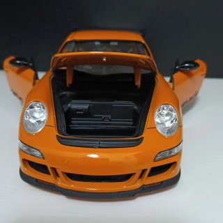 Porsche GT3 RS Welly 1:18 Arancione